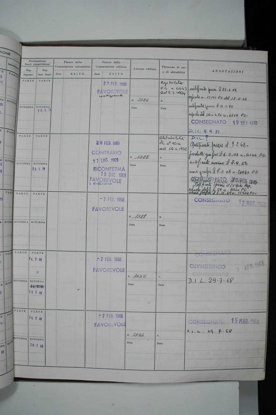 Foto del lato destro del registro con i dati della pratica 1310/1967
