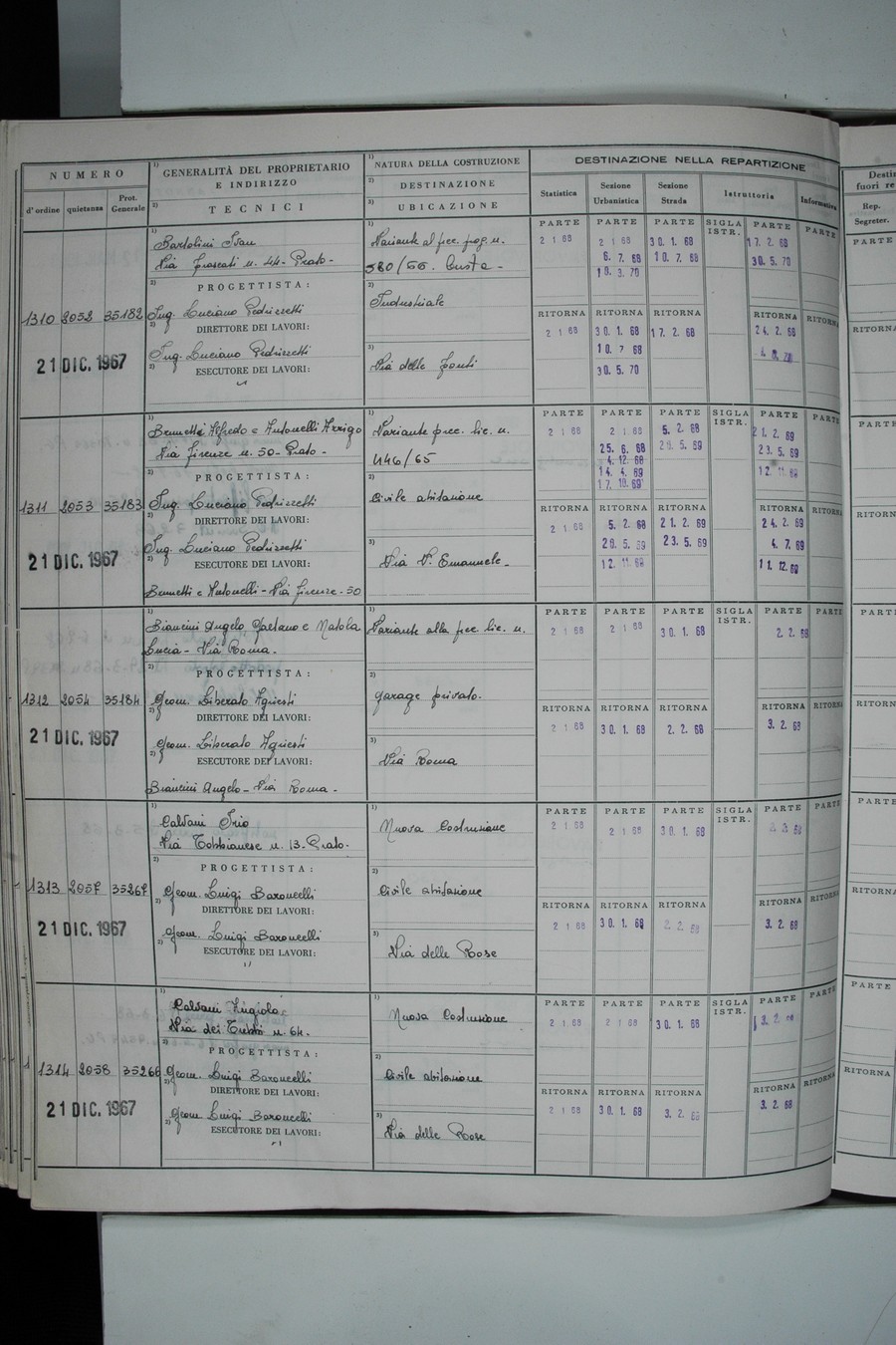 Foto del lato sinistro del registro con i dati della pratica 1310/1967
