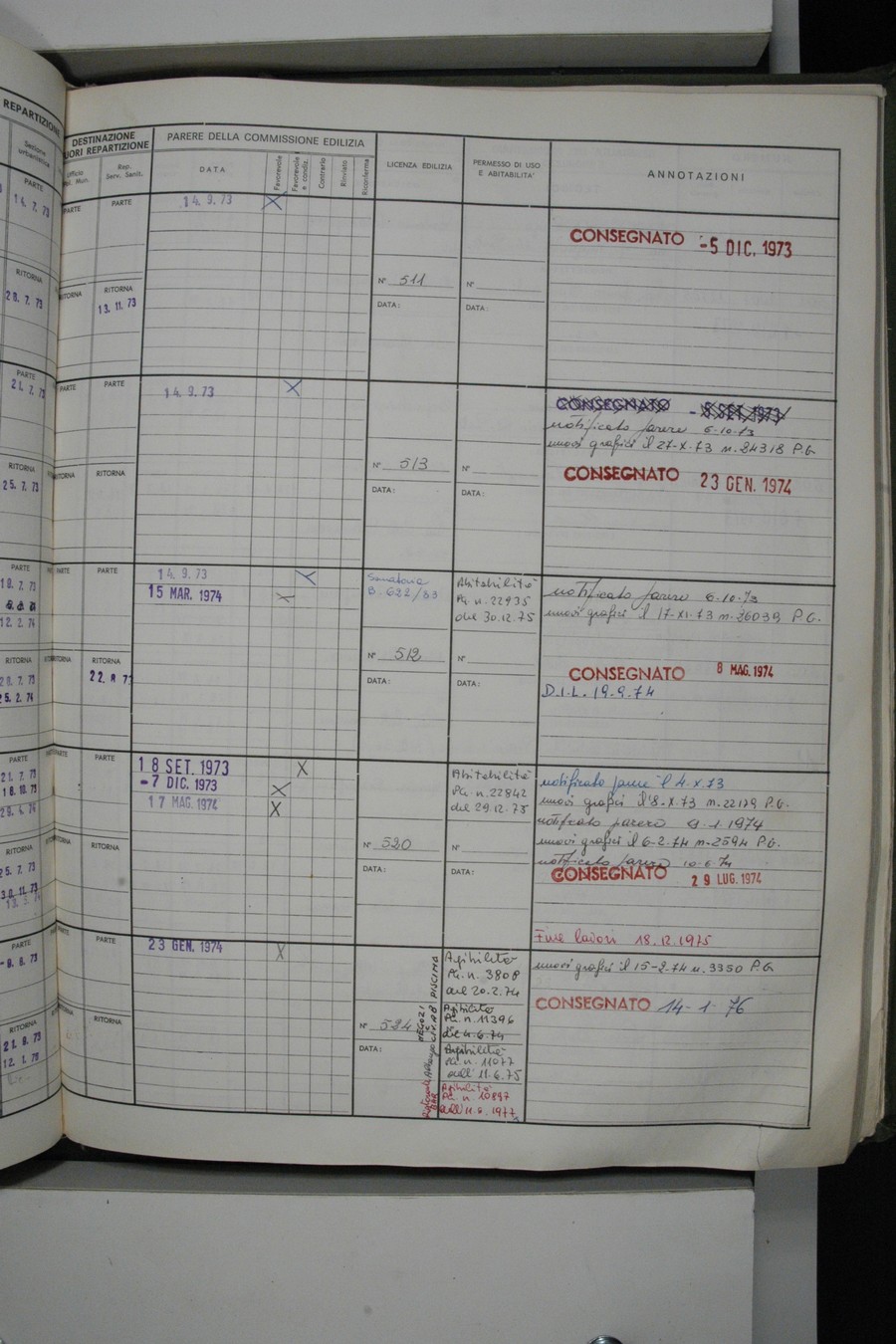 Foto del lato destro del registro con i dati della pratica 500/1973