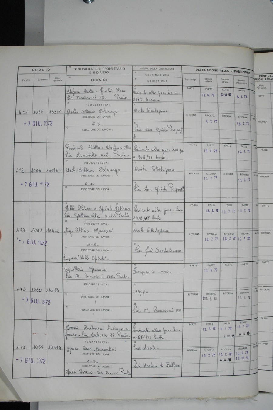 Foto del lato sinistro del registro con i dati della pratica 475/1972